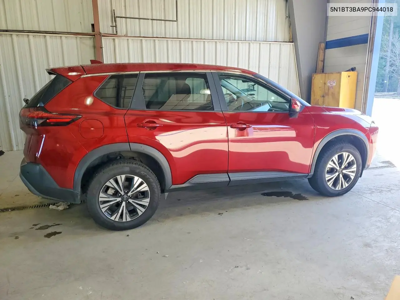2023 NISSAN ROGUE VIN 5N1BT3BA9PC944018 — фото 3