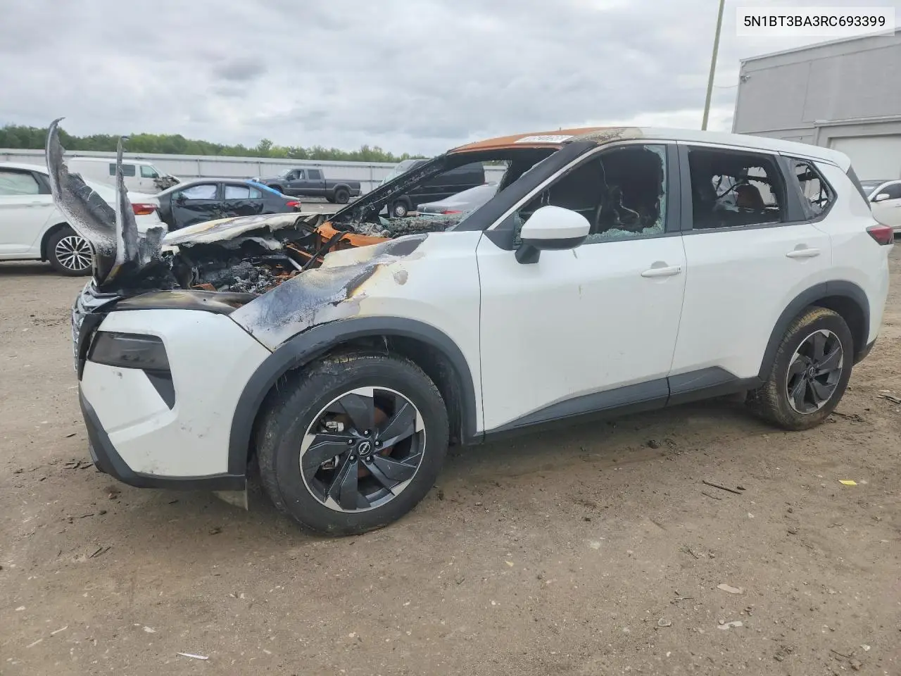 NISSAN ROGUE 2024, VIN 5N1BT3BA3RC693399