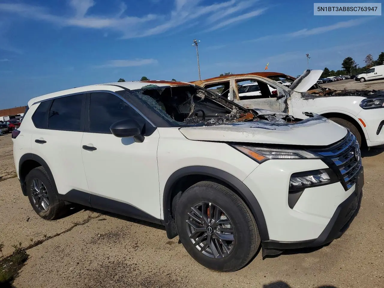 2025 NISSAN ROGUE VIN 5N1BT3AB8SC763947 — фото 4