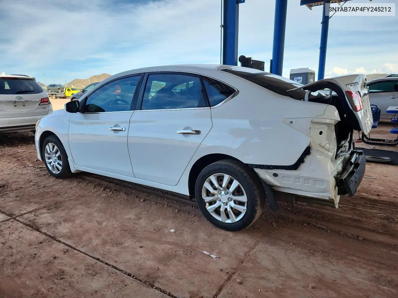 2015 NISSAN SENTRA VIN 3N1AB7AP4FY245212 — фото 2
