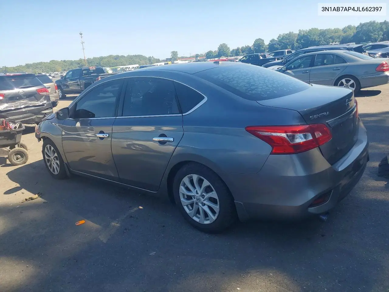 2018 NISSAN SENTRA VIN 3N1AB7AP4JL662397 — фото 2