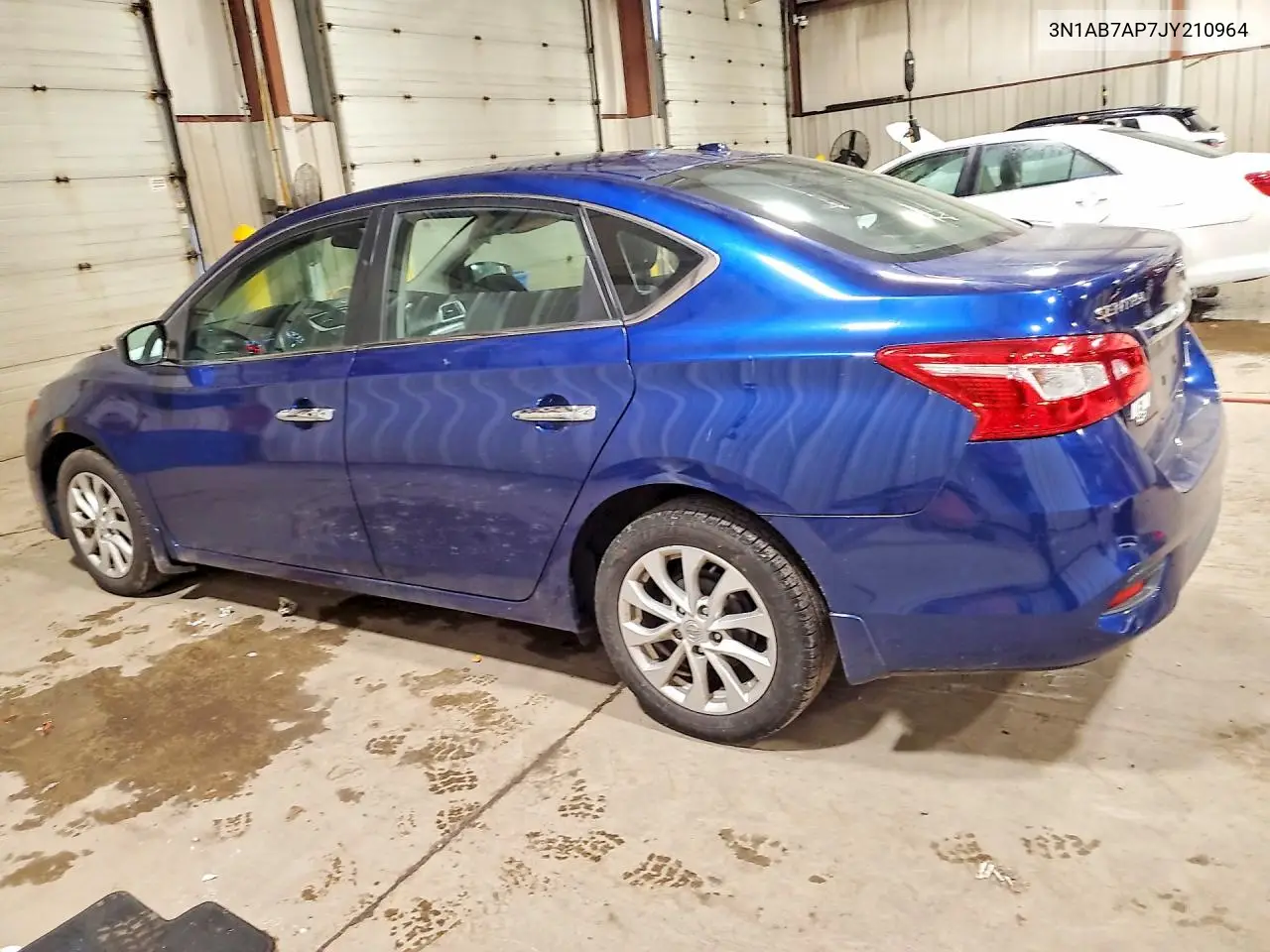 2018 NISSAN SENTRA VIN 3N1AB7AP7JY210964 — фото 2