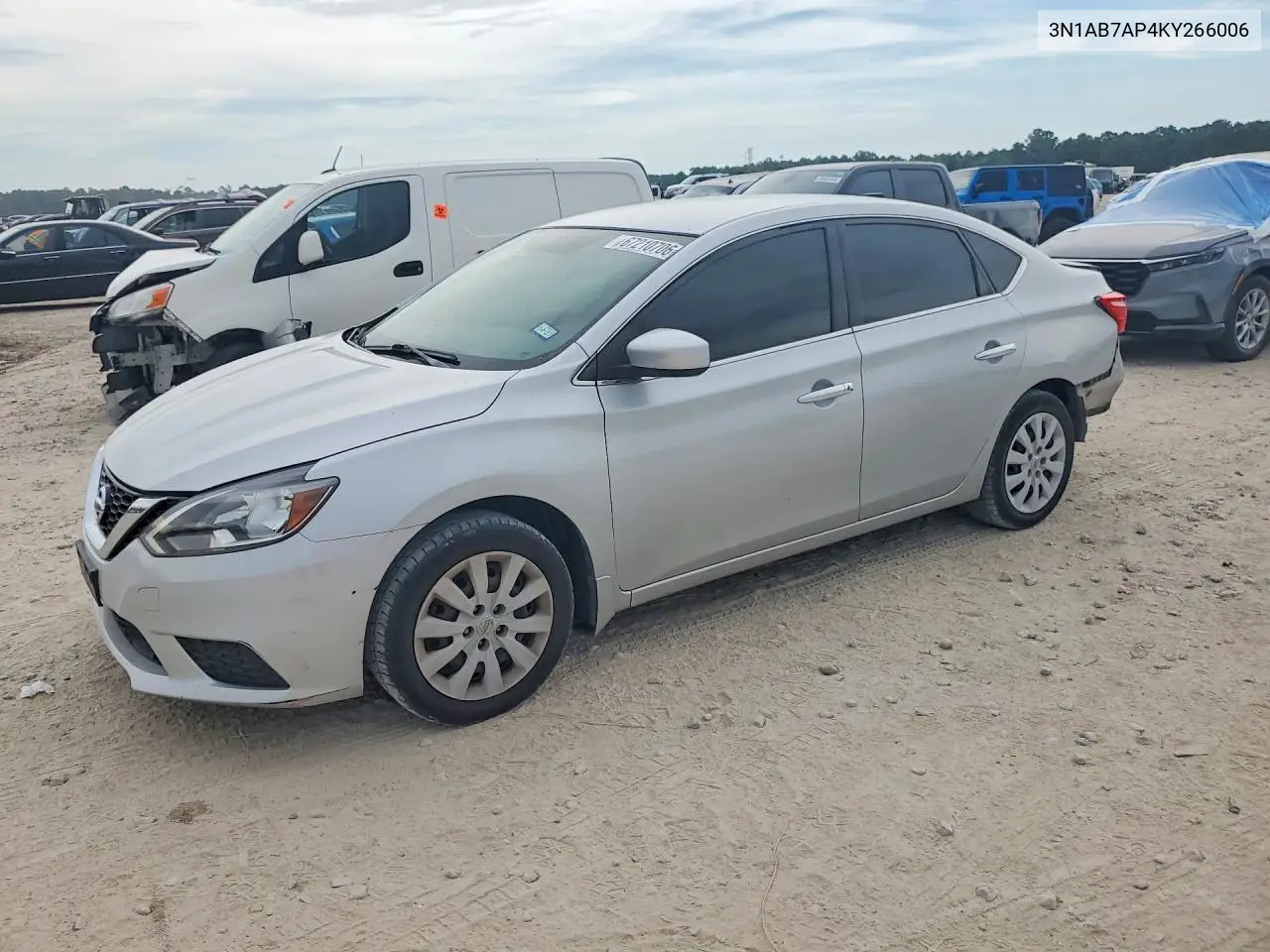 NISSAN SENTRA 2019, VIN 3N1AB7AP4KY266006