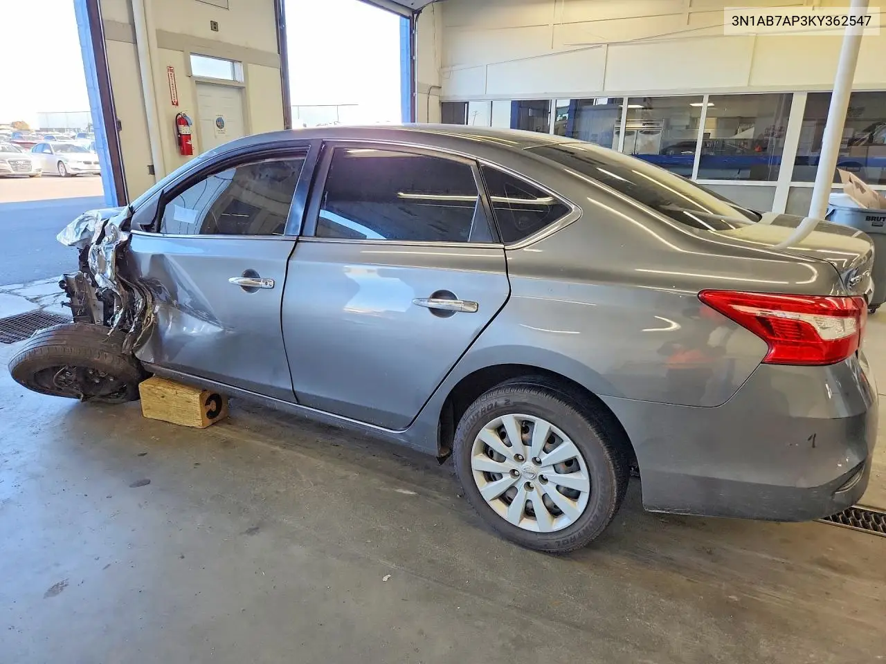 2019 NISSAN SENTRA VIN 3N1AB7AP3KY362547 — фото 2