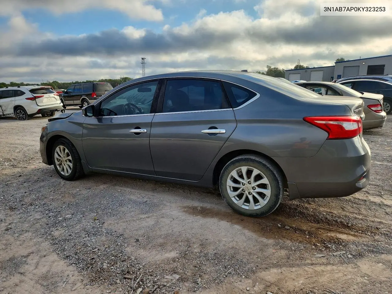 2019 NISSAN SENTRA VIN 3N1AB7AP0KY323253 — фото 2