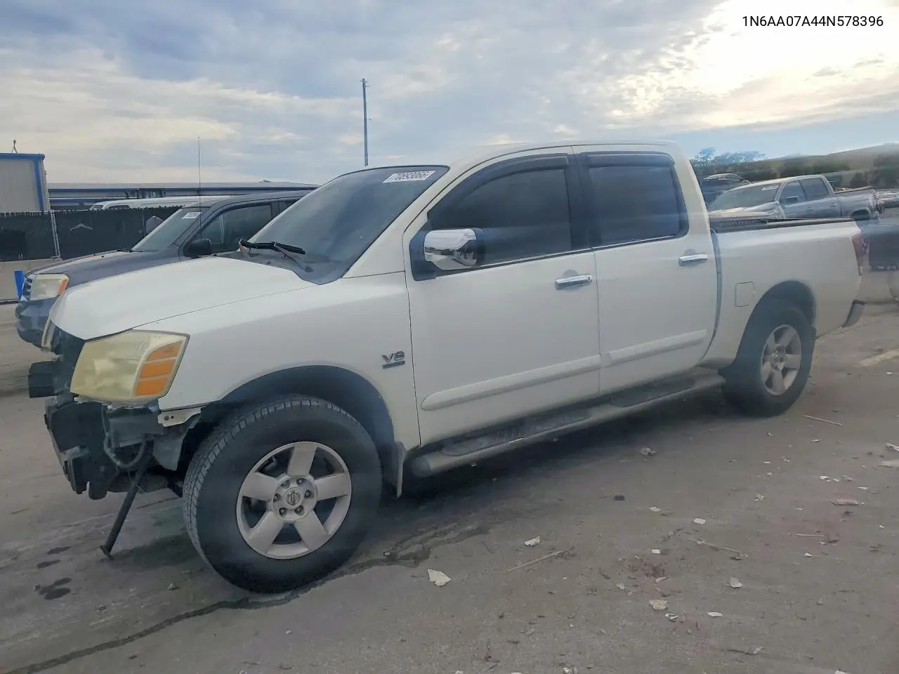 NISSAN TITAN 2004, VIN 1N6AA07A44N578396
