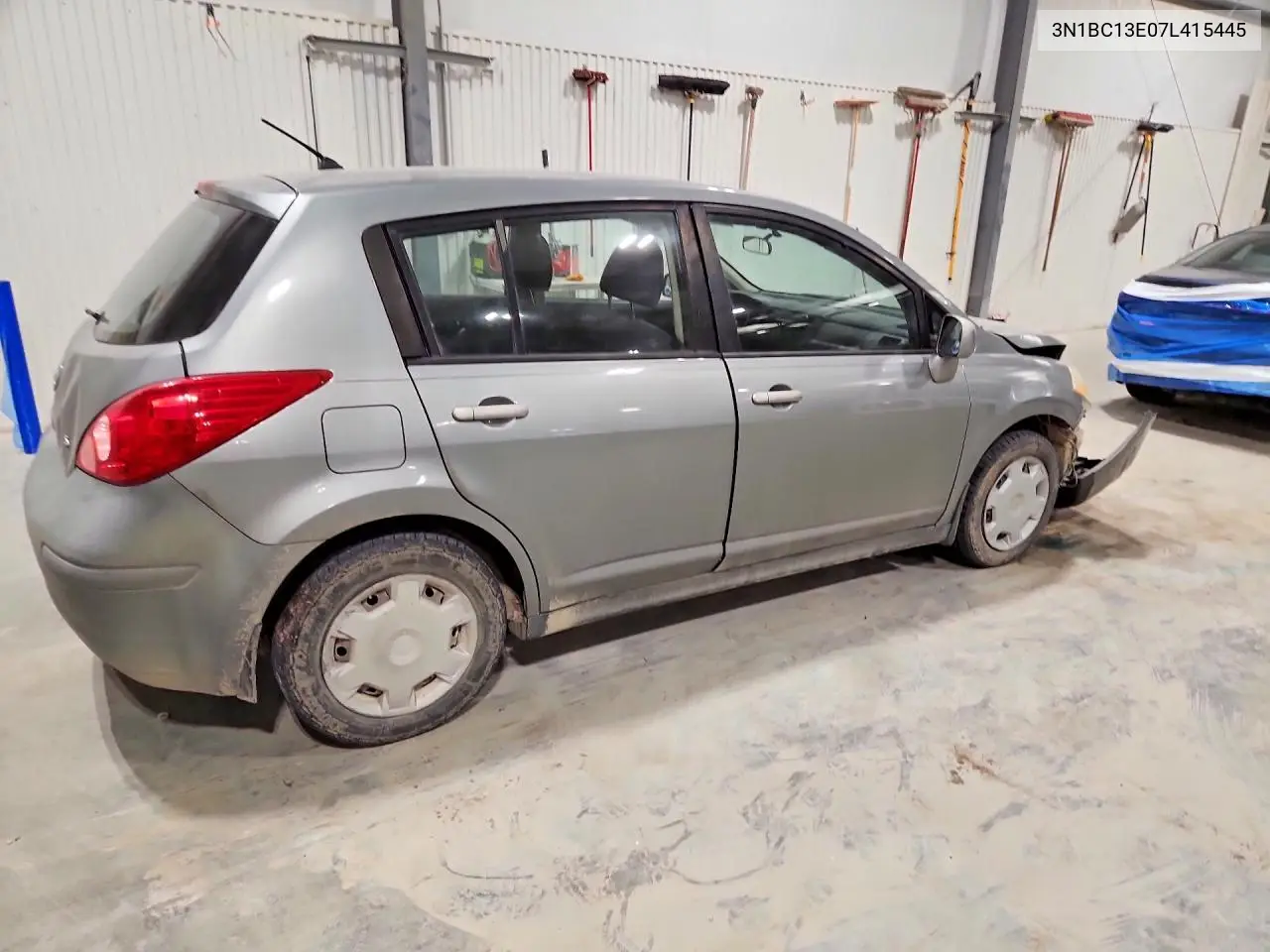 2007 NISSAN VERSA VIN 3N1BC13E07L415445 — фото 3