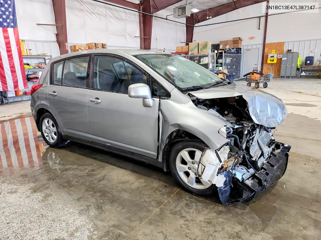 2007 NISSAN VERSA VIN 3N1BC13E47L387147 — фото 4