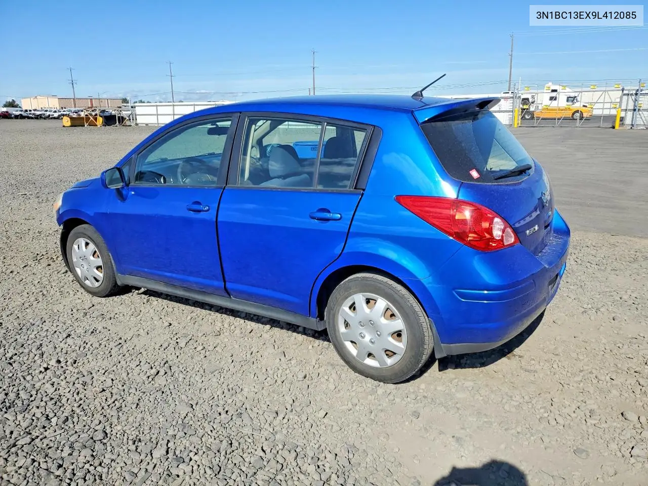 2009 NISSAN VERSA VIN 3N1BC13EX9L412085 — фото 2