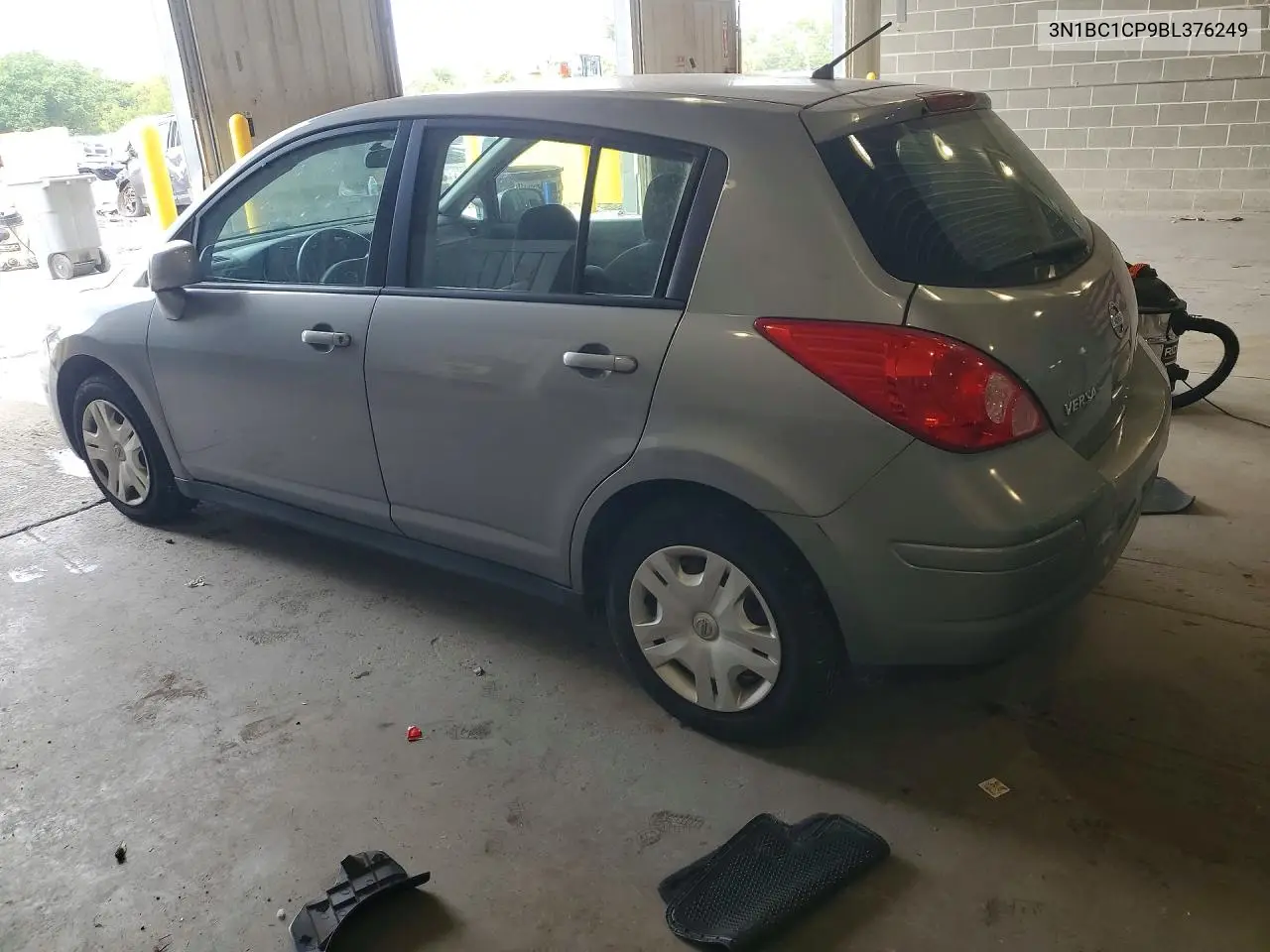 2011 NISSAN VERSA VIN 3N1BC1CP9BL376249 — фото 2