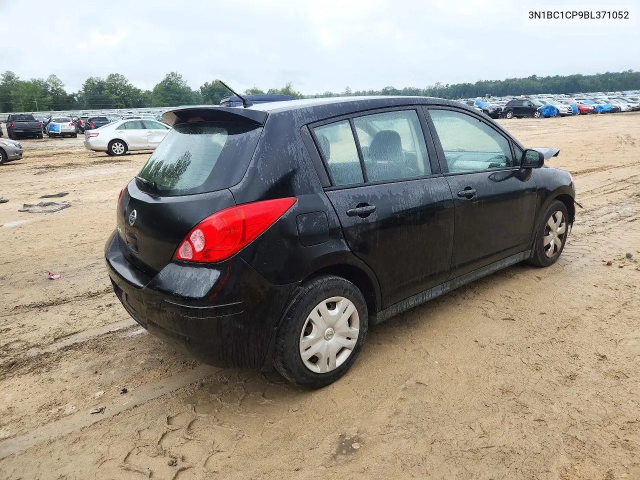 2011 NISSAN VERSA VIN 3N1BC1CP9BL371052 — фото 3