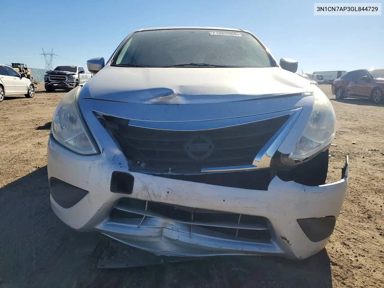 2016 NISSAN VERSA VIN 3N1CN7AP3GL844729 — фото 5