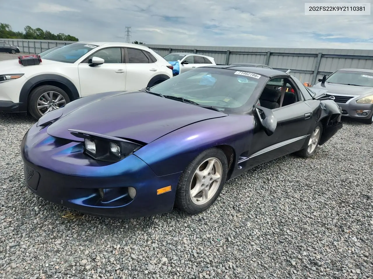 PONTIAC FIREBIRD 2000, VIN 2G2FS22K9Y2110381