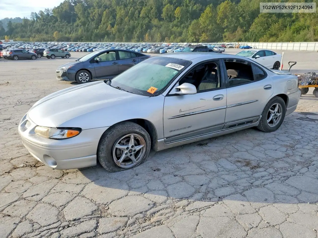 PONTIAC GRAND PRIX 2002, VIN 1G2WP52K92F124094