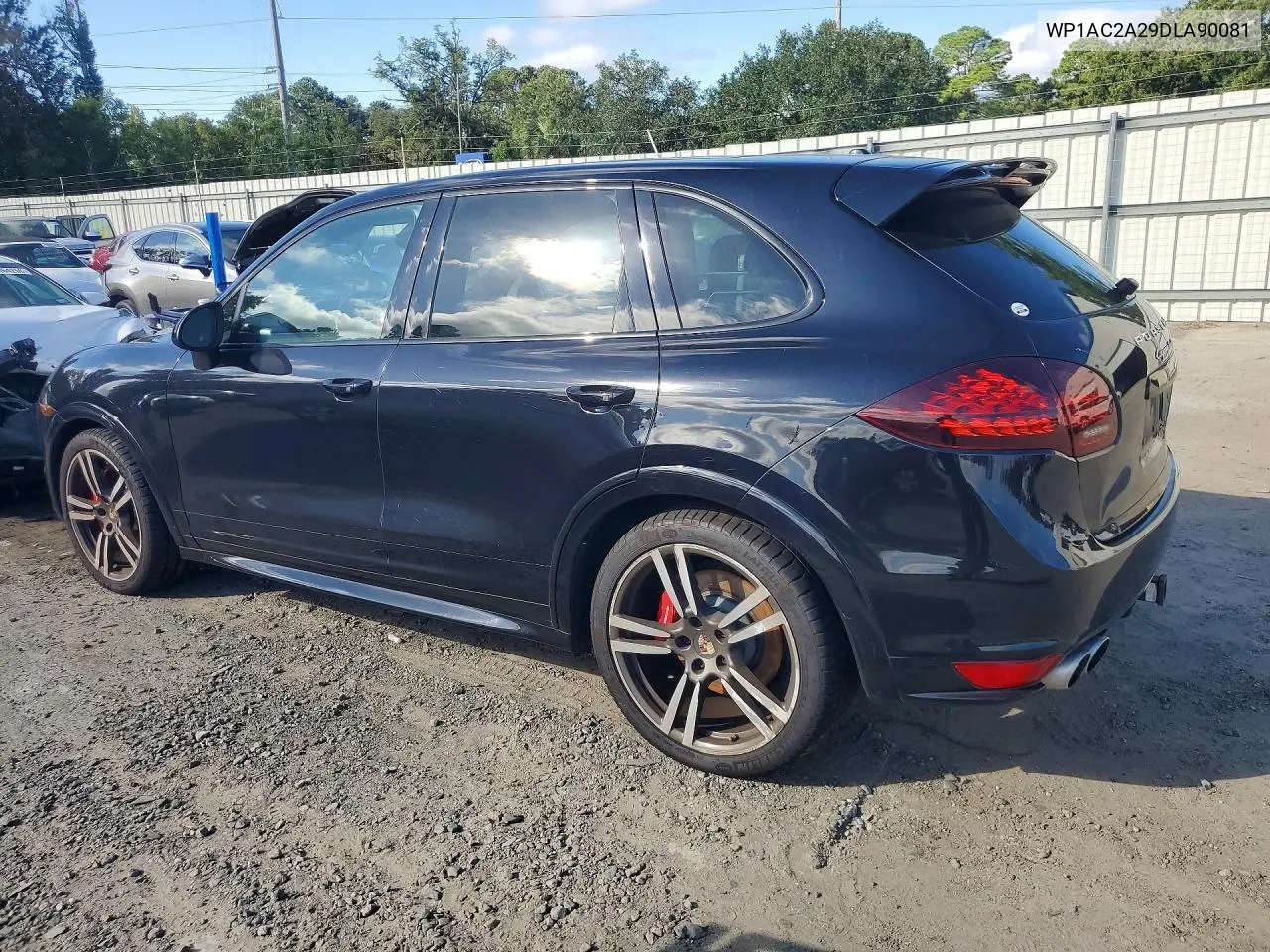 2013 PORSCHE CAYENNE VIN WP1AC2A29DLA90081 — фото 2
