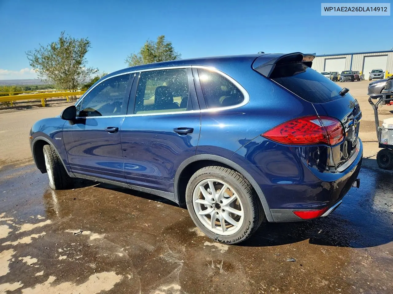 2013 PORSCHE CAYENNE VIN WP1AE2A26DLA14912 — фото 2