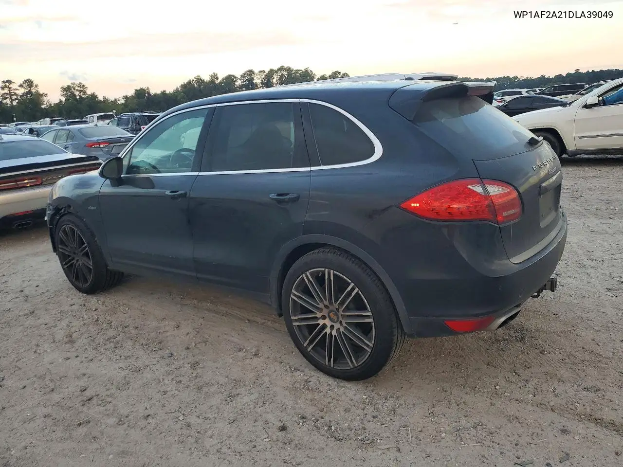 2013 PORSCHE CAYENNE VIN WP1AF2A21DLA39049 — фото 2