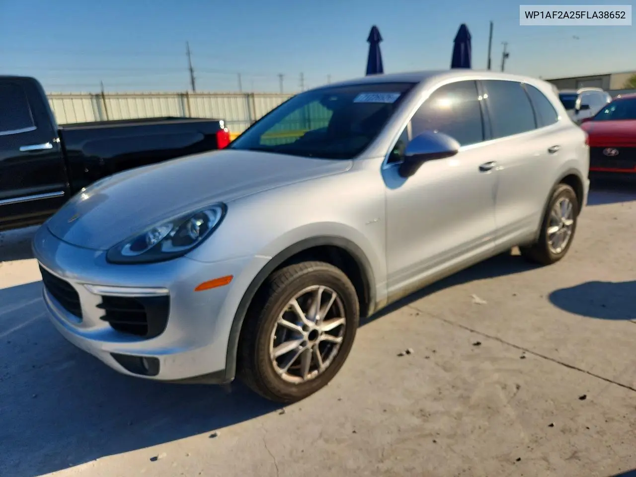PORSCHE CAYENNE 2015, VIN WP1AF2A25FLA38652