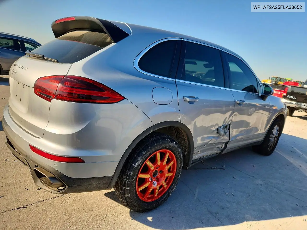 2015 PORSCHE CAYENNE VIN WP1AF2A25FLA38652 — фото 3
