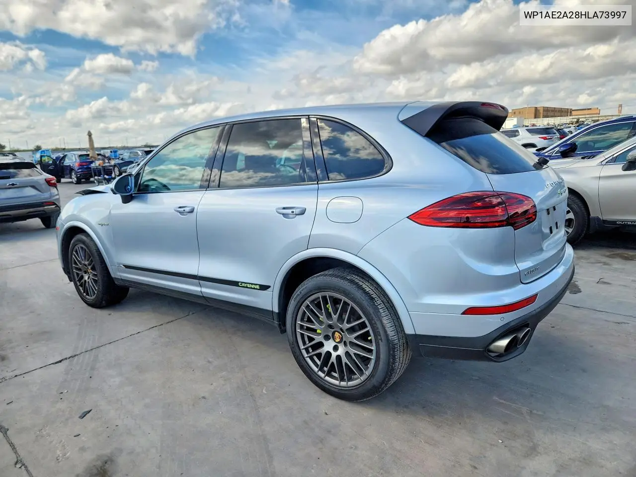 2017 PORSCHE CAYENNE VIN WP1AE2A28HLA73997 — фото 2