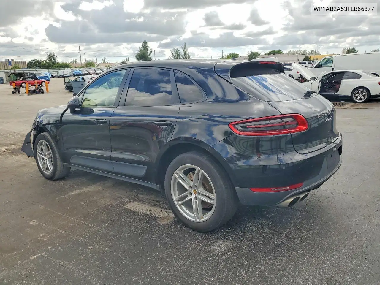 2015 PORSCHE MACAN VIN WP1AB2A53FLB66877 — фото 2
