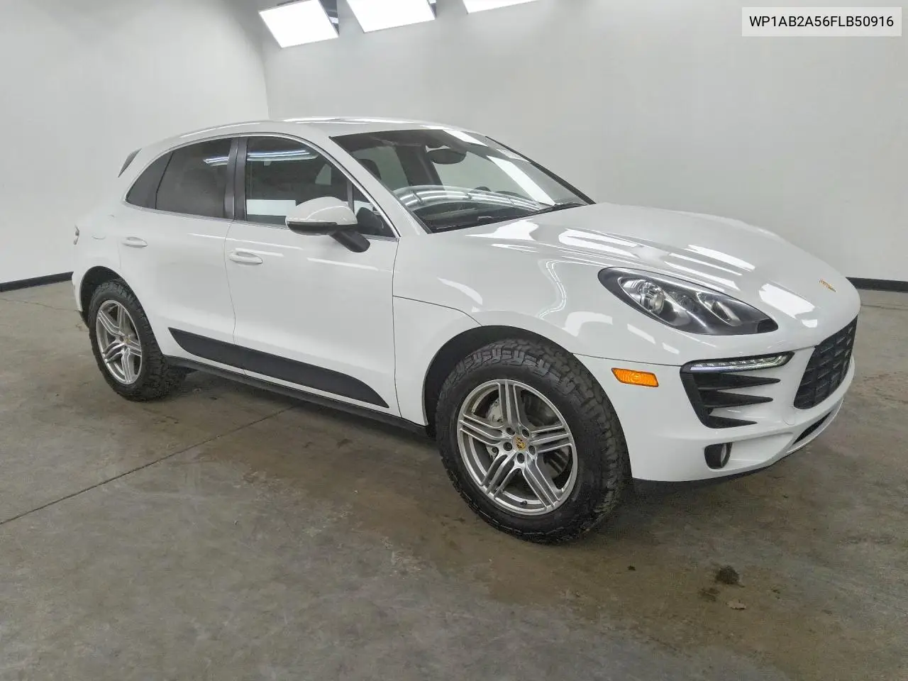 2015 PORSCHE MACAN VIN WP1AB2A56FLB50916 — фото 4