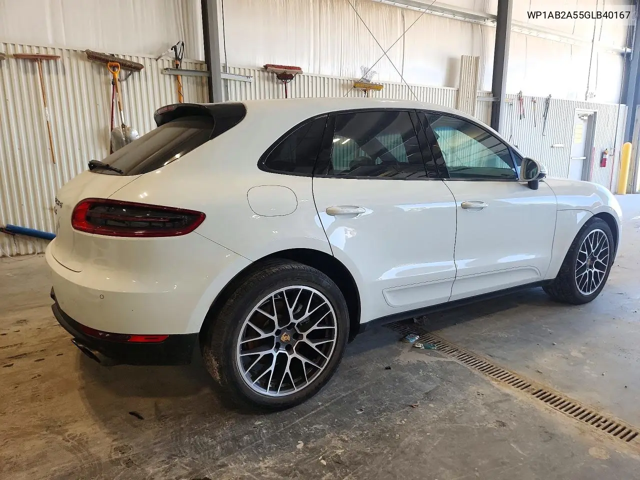2016 PORSCHE MACAN VIN WP1AB2A55GLB40167 — фото 3