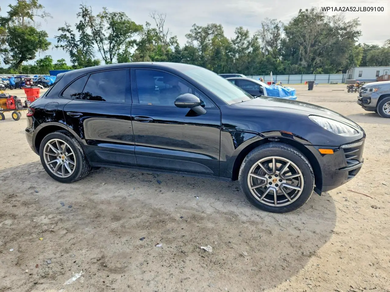 2018 PORSCHE MACAN VIN WP1AA2A52JLB09100 — фото 4