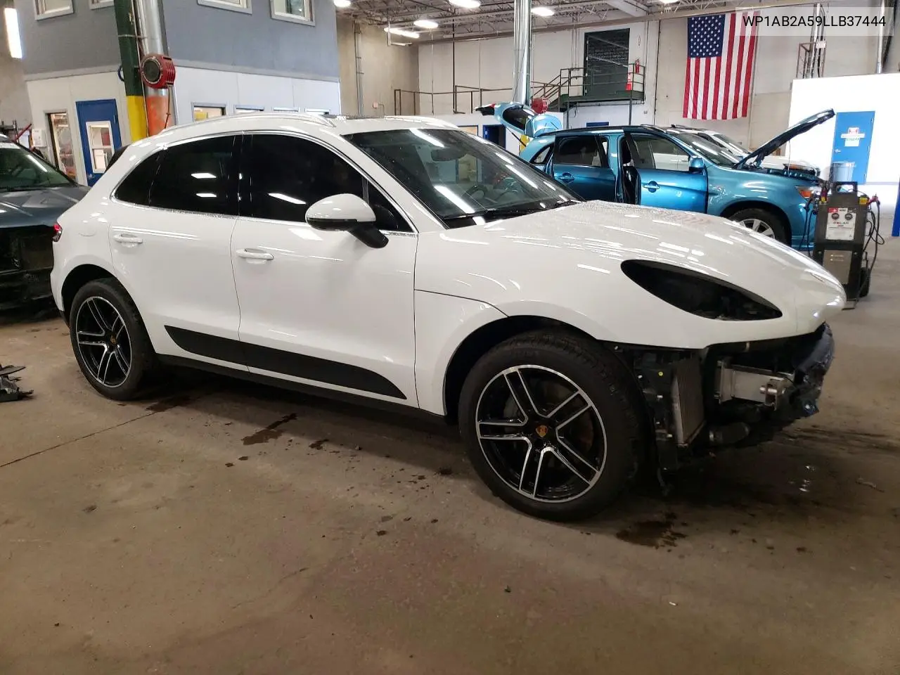 2020 PORSCHE MACAN VIN WP1AB2A59LLB37444 — фото 4