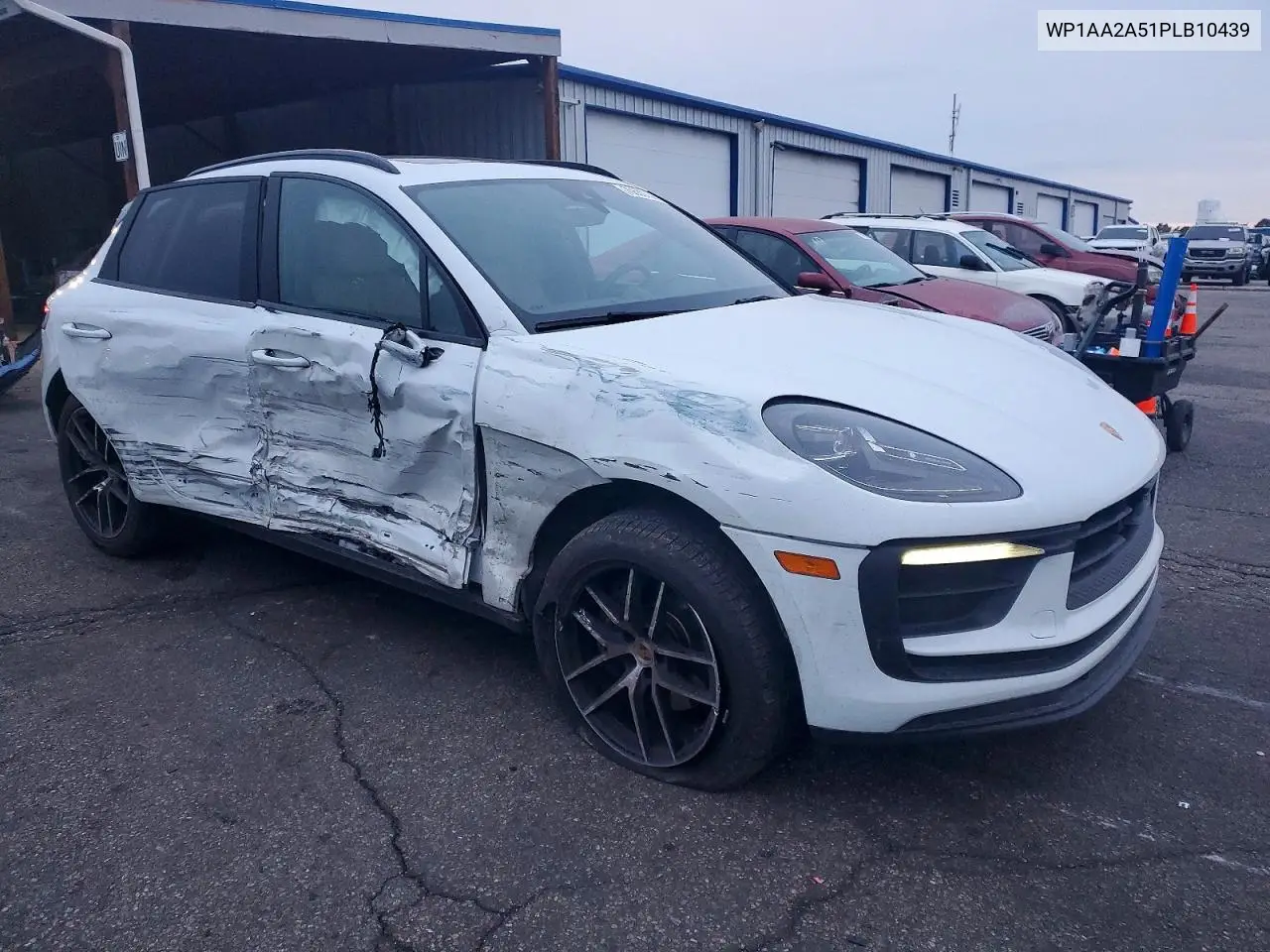 2023 PORSCHE MACAN VIN WP1AA2A51PLB10439 — фото 4
