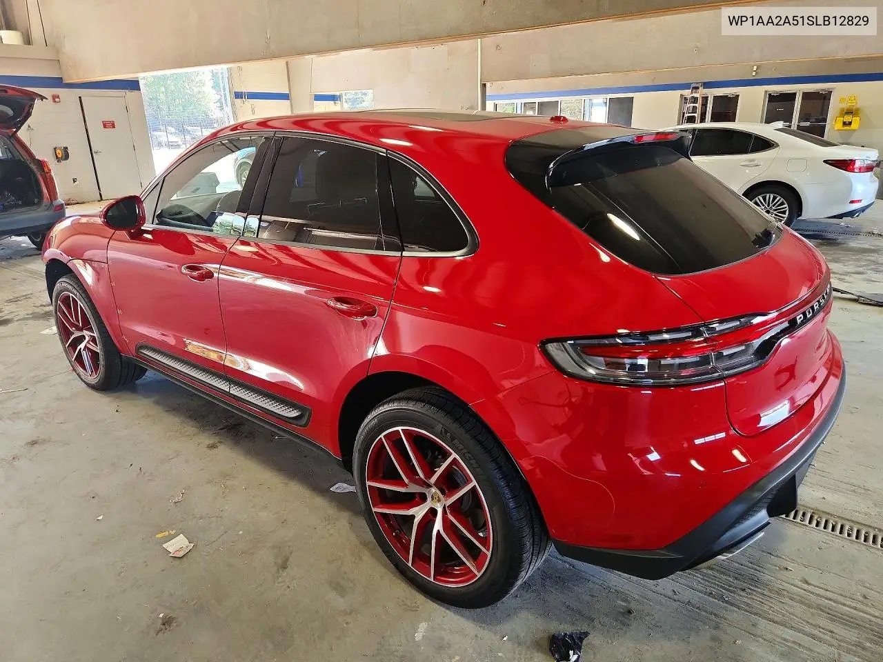 2025 PORSCHE MACAN VIN WP1AA2A51SLB12829 — фото 2