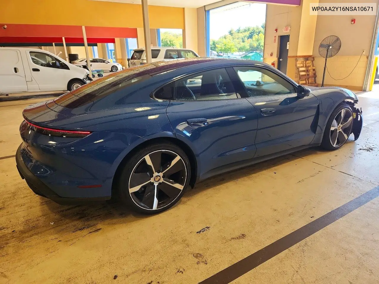 2022 PORSCHE TAYCAN VIN WP0AA2Y16NSA10671 — фото 3