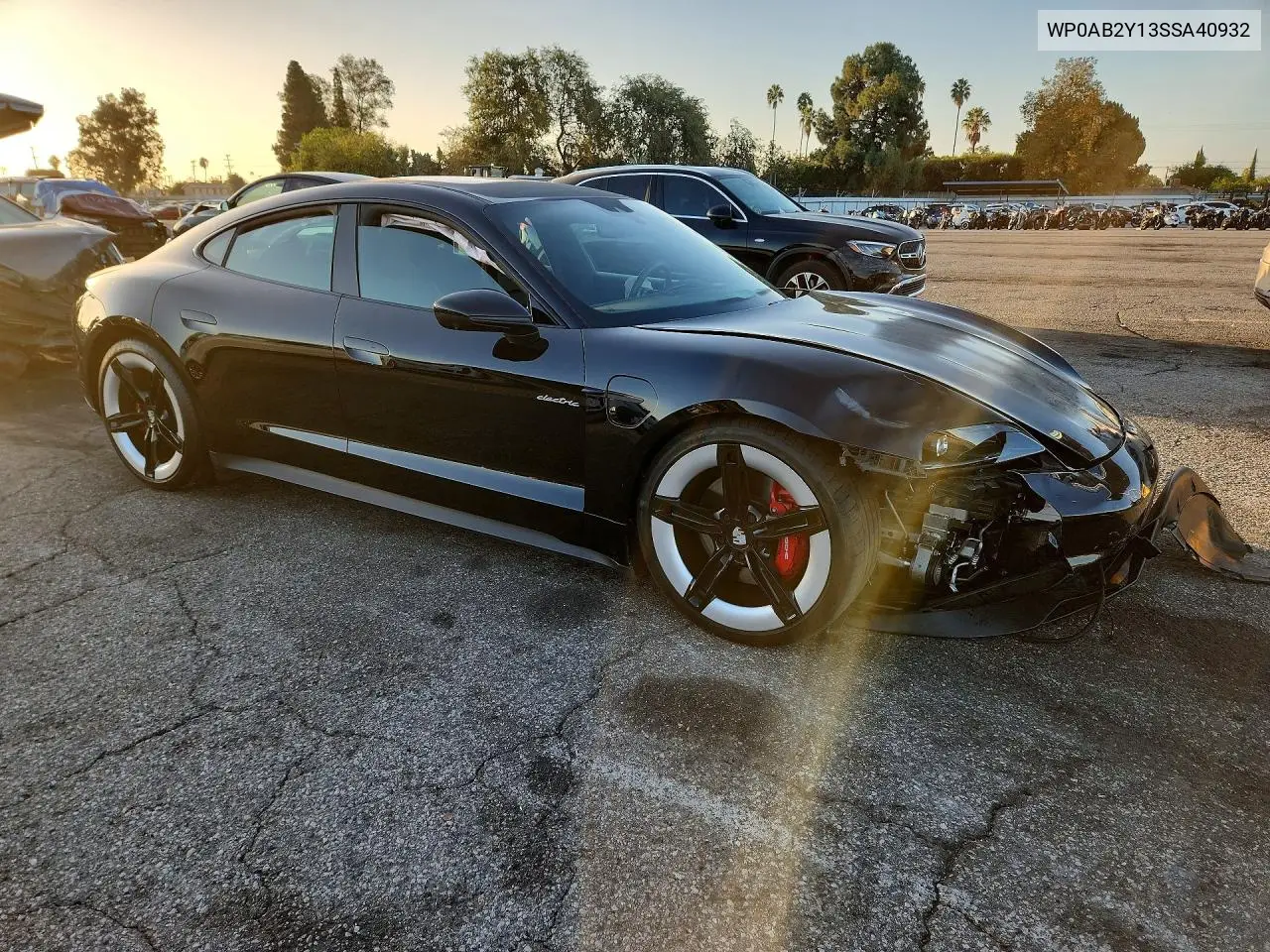 2025 PORSCHE TAYCAN VIN WP0AB2Y13SSA40932 — фото 4