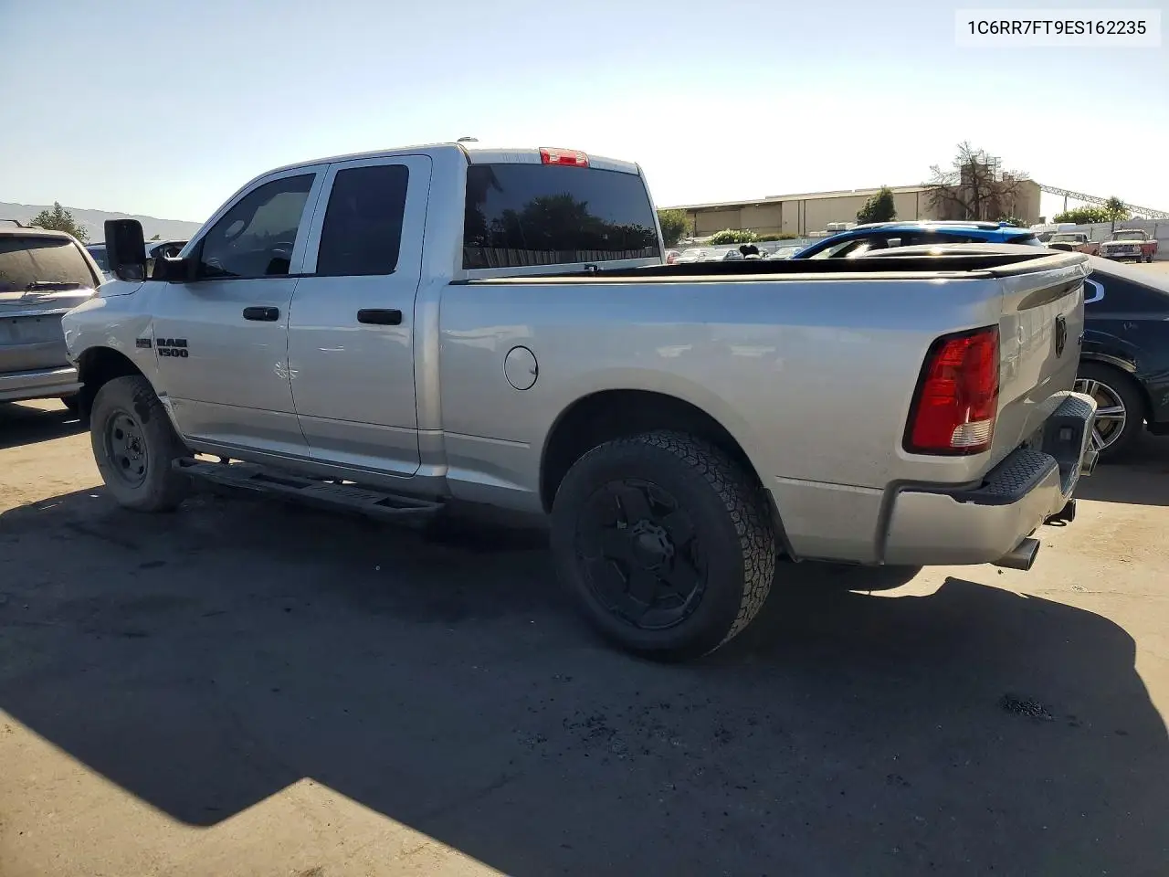 2014 RAM 1500 VIN 1C6RR7FT9ES162235 — фото 2