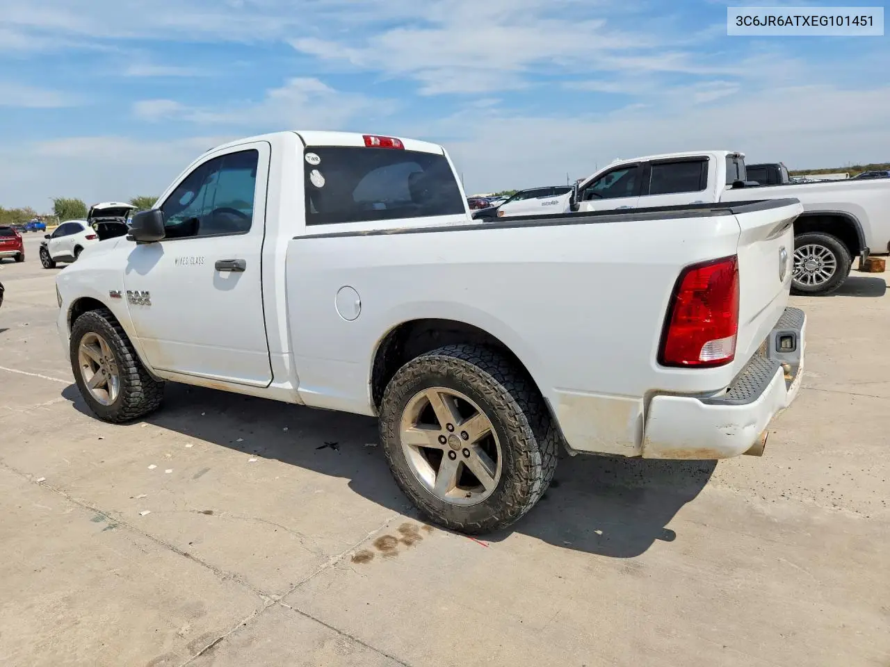 2014 RAM 1500 VIN 3C6JR6ATXEG101451 — фото 2