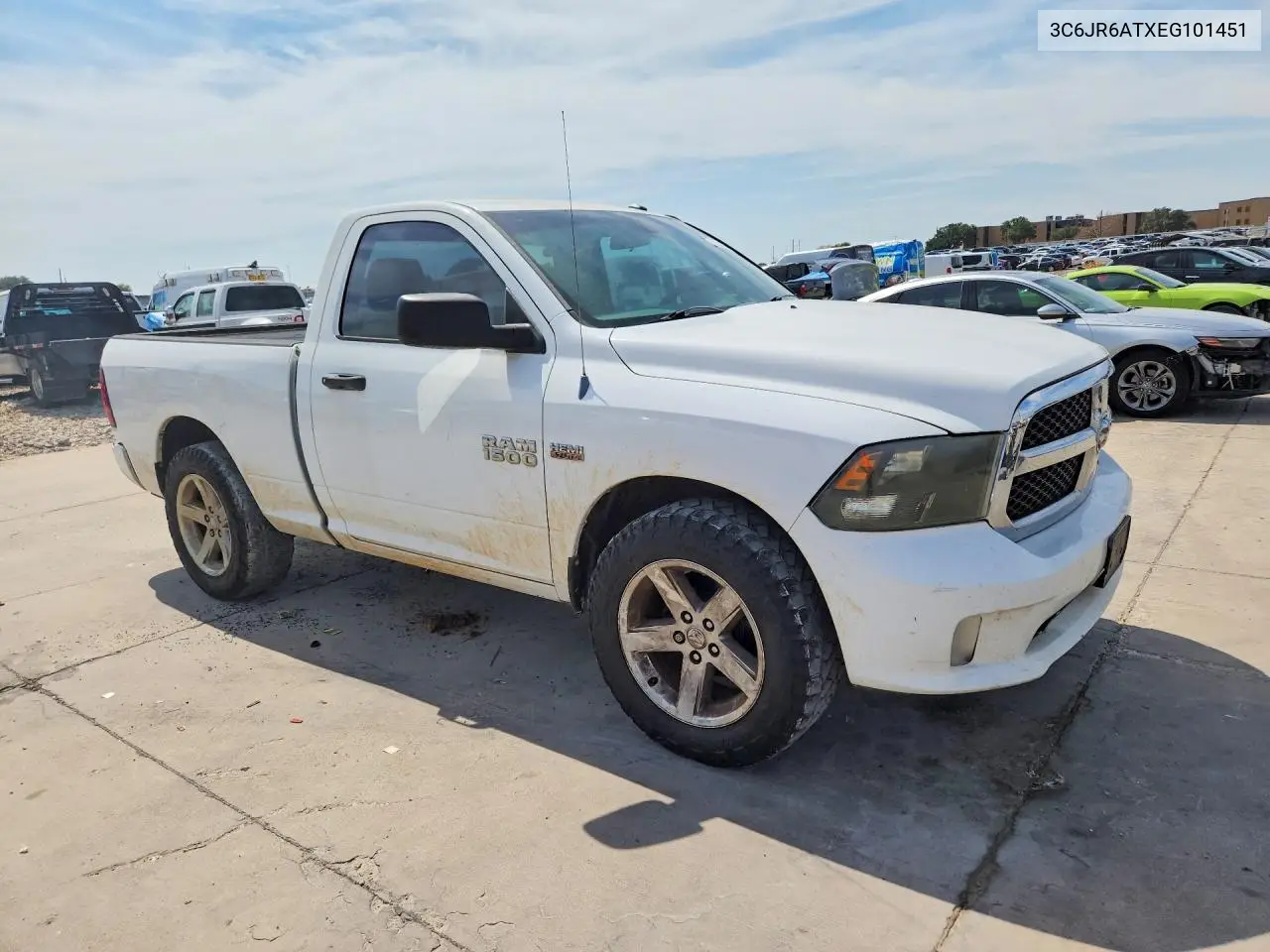 2014 RAM 1500 VIN 3C6JR6ATXEG101451 — фото 4