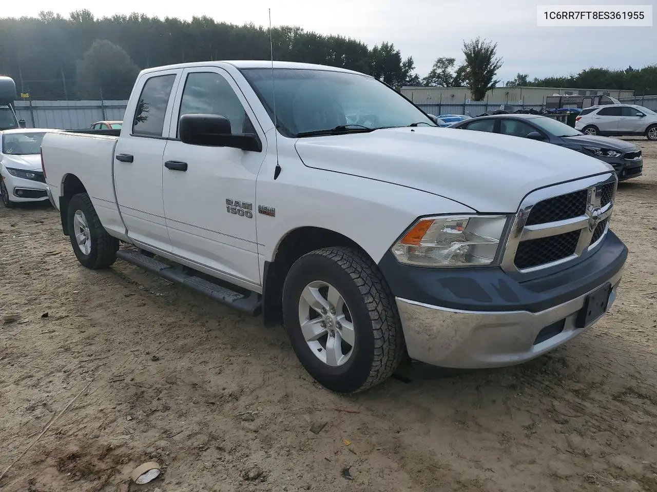 2014 RAM 1500 VIN 1C6RR7FT8ES361955 — фото 4