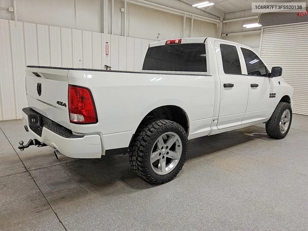 2015 RAM 1500 VIN 1C6RR7FT3FS520138 — фото 3