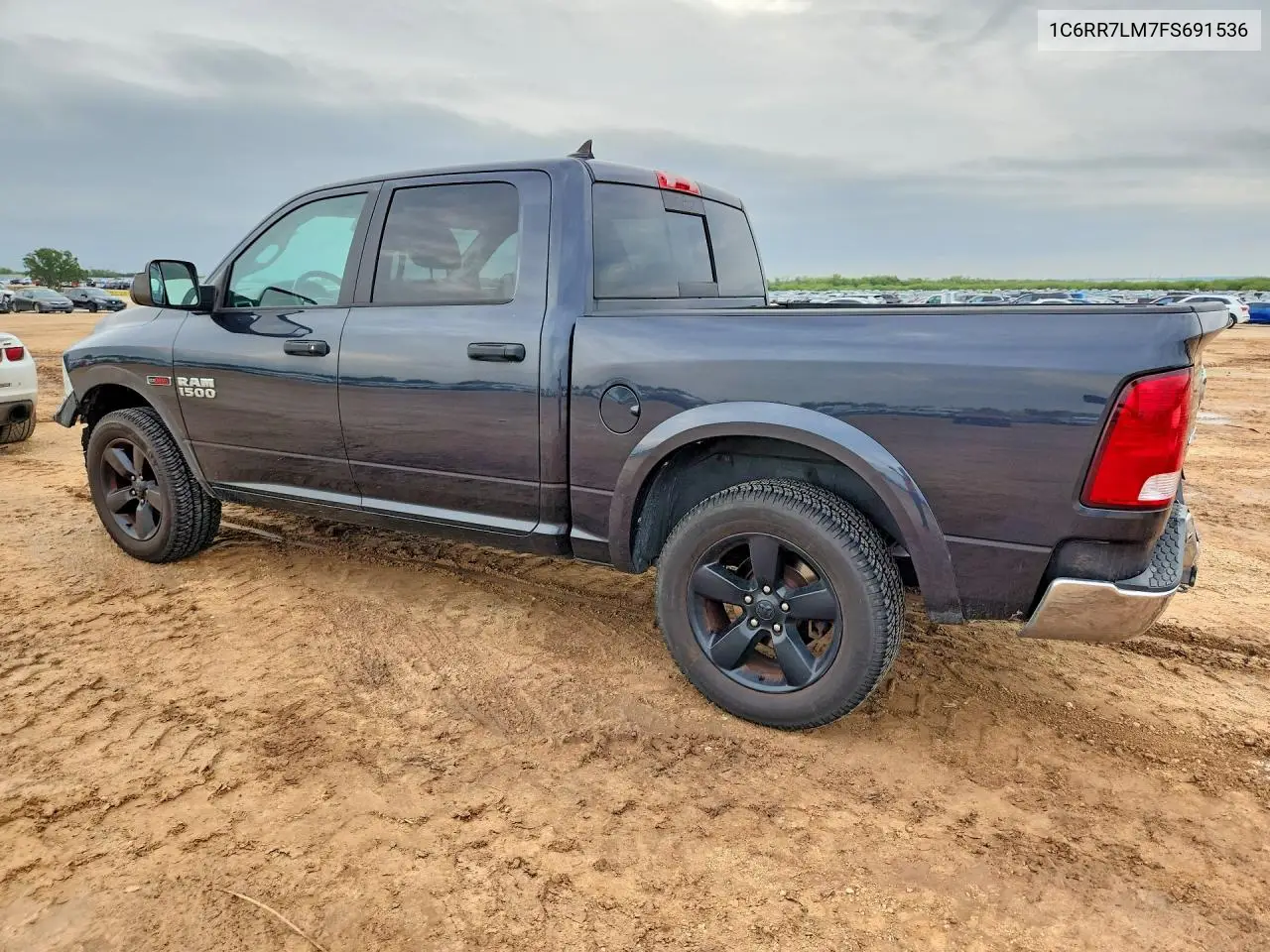 2015 RAM 1500 VIN 1C6RR7LM7FS691536 — фото 2