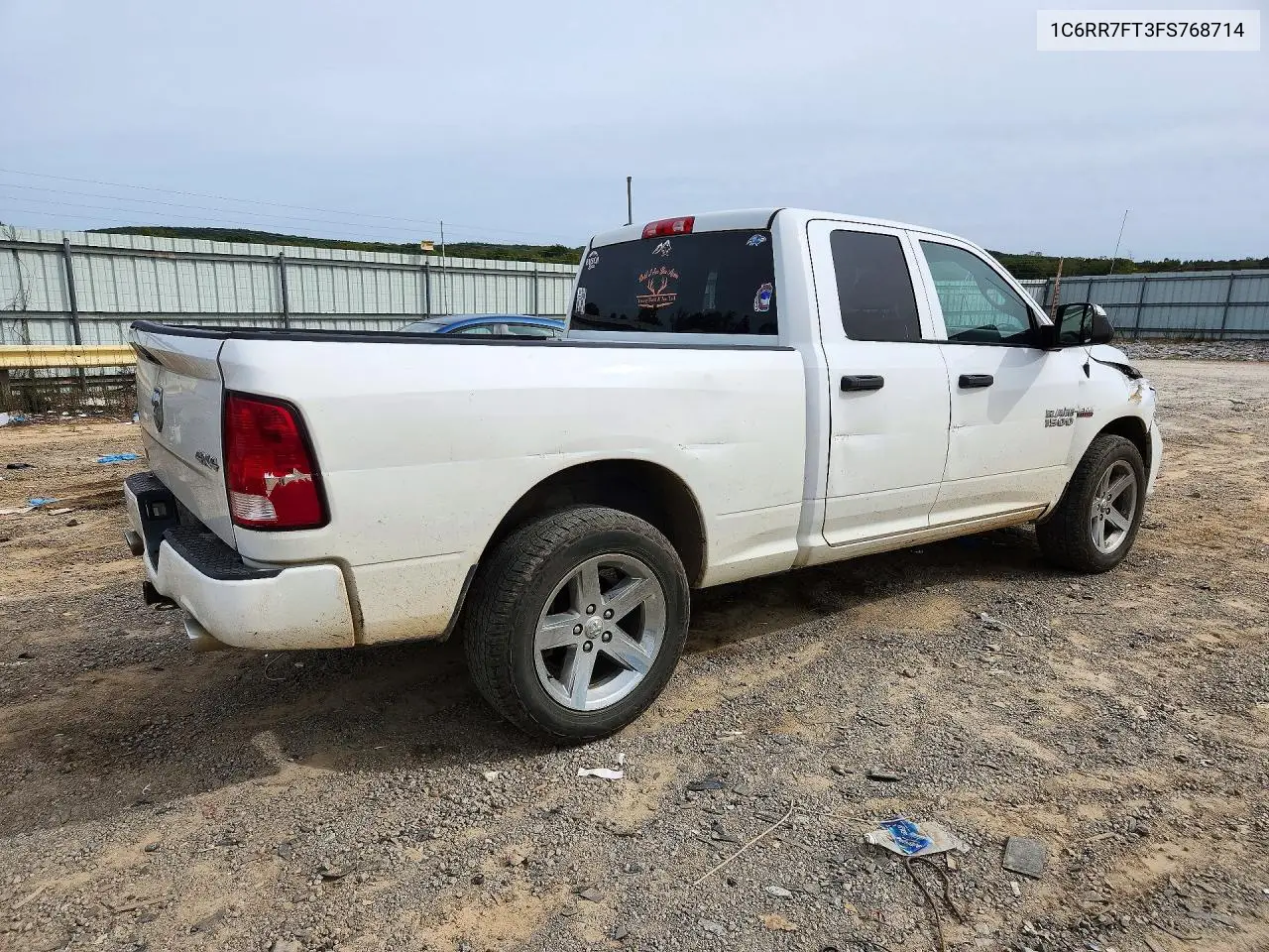 2015 RAM 1500 VIN 1C6RR7FT3FS768714 — фото 3