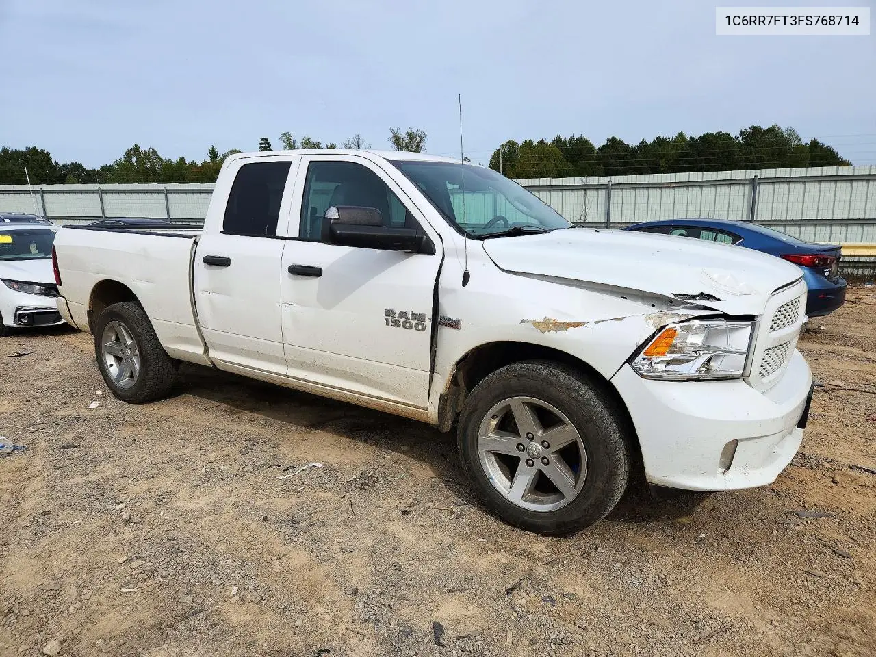 2015 RAM 1500 VIN 1C6RR7FT3FS768714 — фото 4