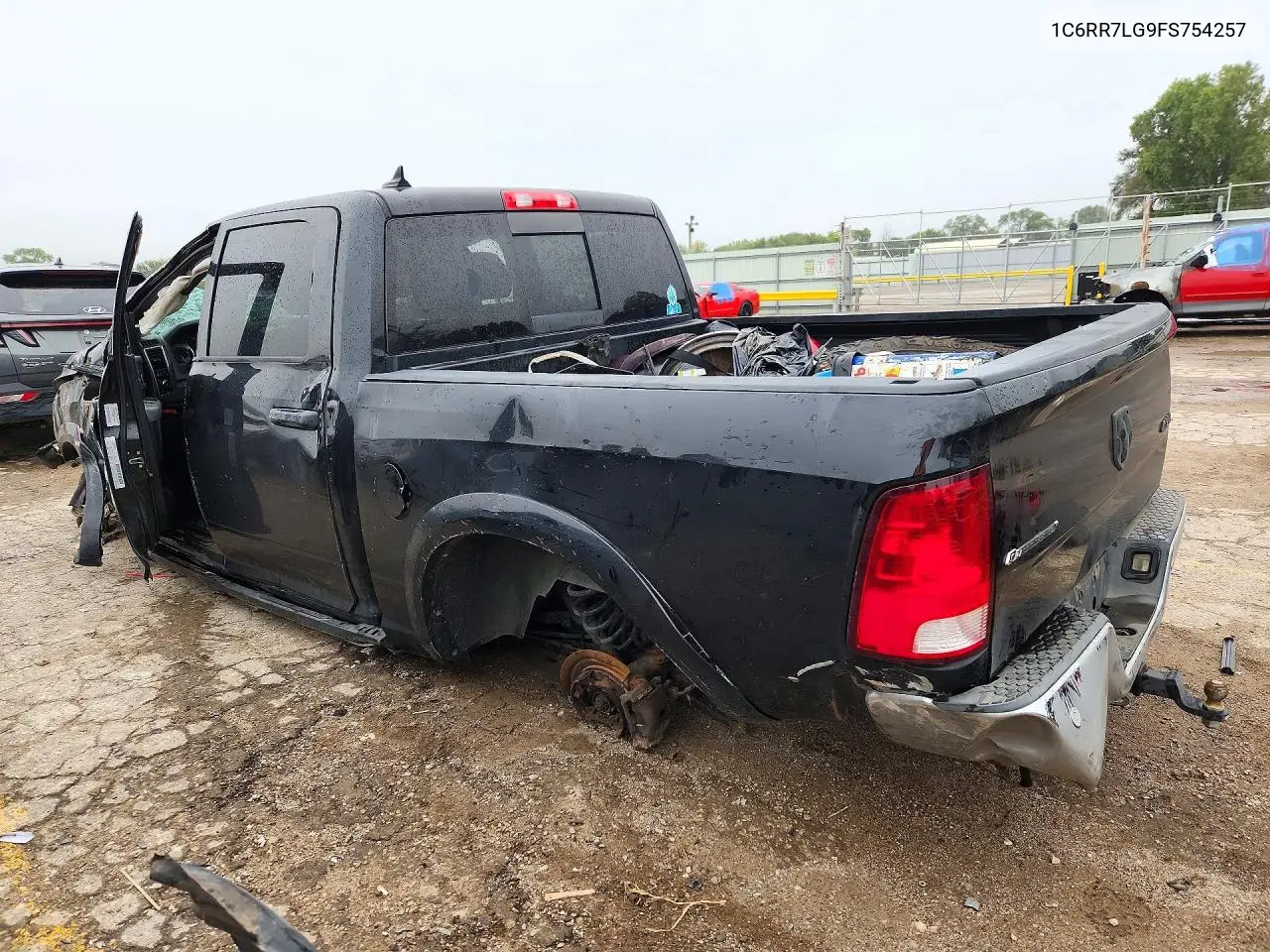 2015 RAM 1500 VIN 1C6RR7LG9FS754257 — фото 2