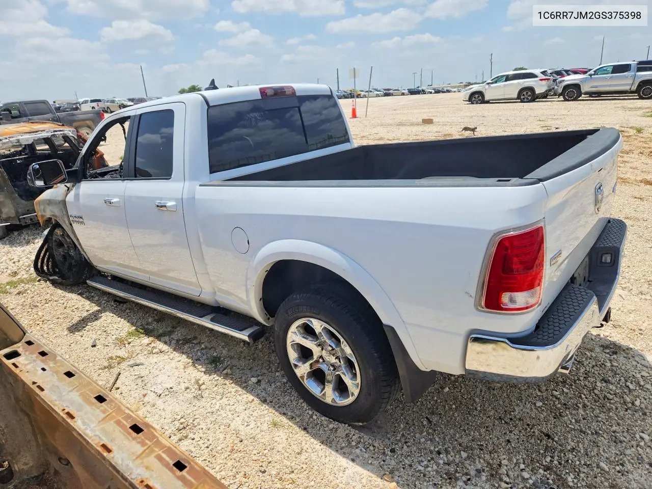 2016 RAM 1500 VIN 1C6RR7JM2GS375398 — фото 2