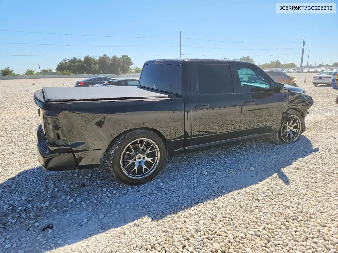 2016 RAM 1500 VIN 3C6RR6KT7GG206212 — фото 3