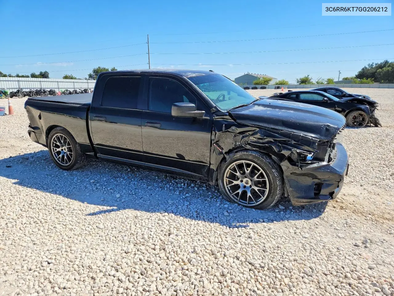 2016 RAM 1500 VIN 3C6RR6KT7GG206212 — фото 4