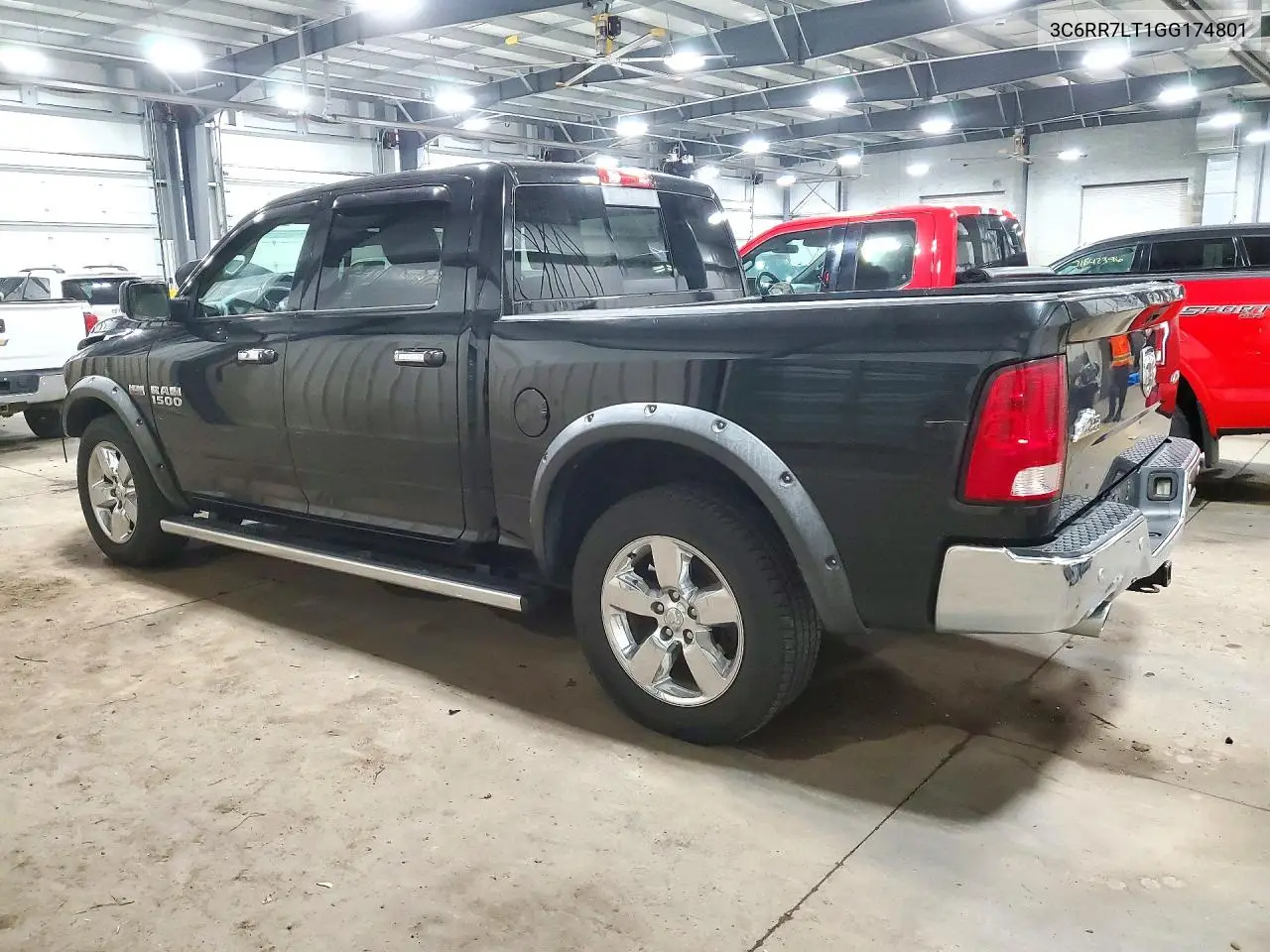 2016 RAM 1500 VIN 3C6RR7LT1GG174801 — фото 2