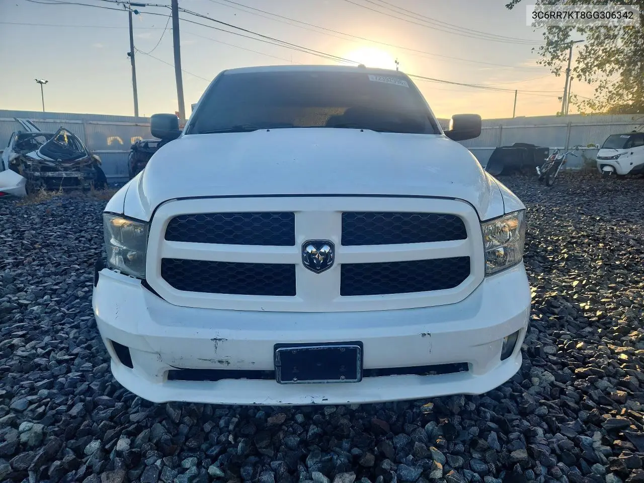 2016 RAM 1500 VIN 3C6RR7KT8GG306342 — фото 5