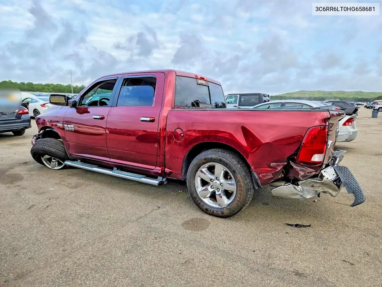 2017 RAM 1500 VIN 3C6RR6LT0HG658681 — фото 2
