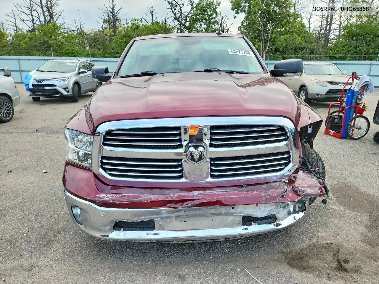2017 RAM 1500 VIN 3C6RR6LT0HG658681 — фото 5