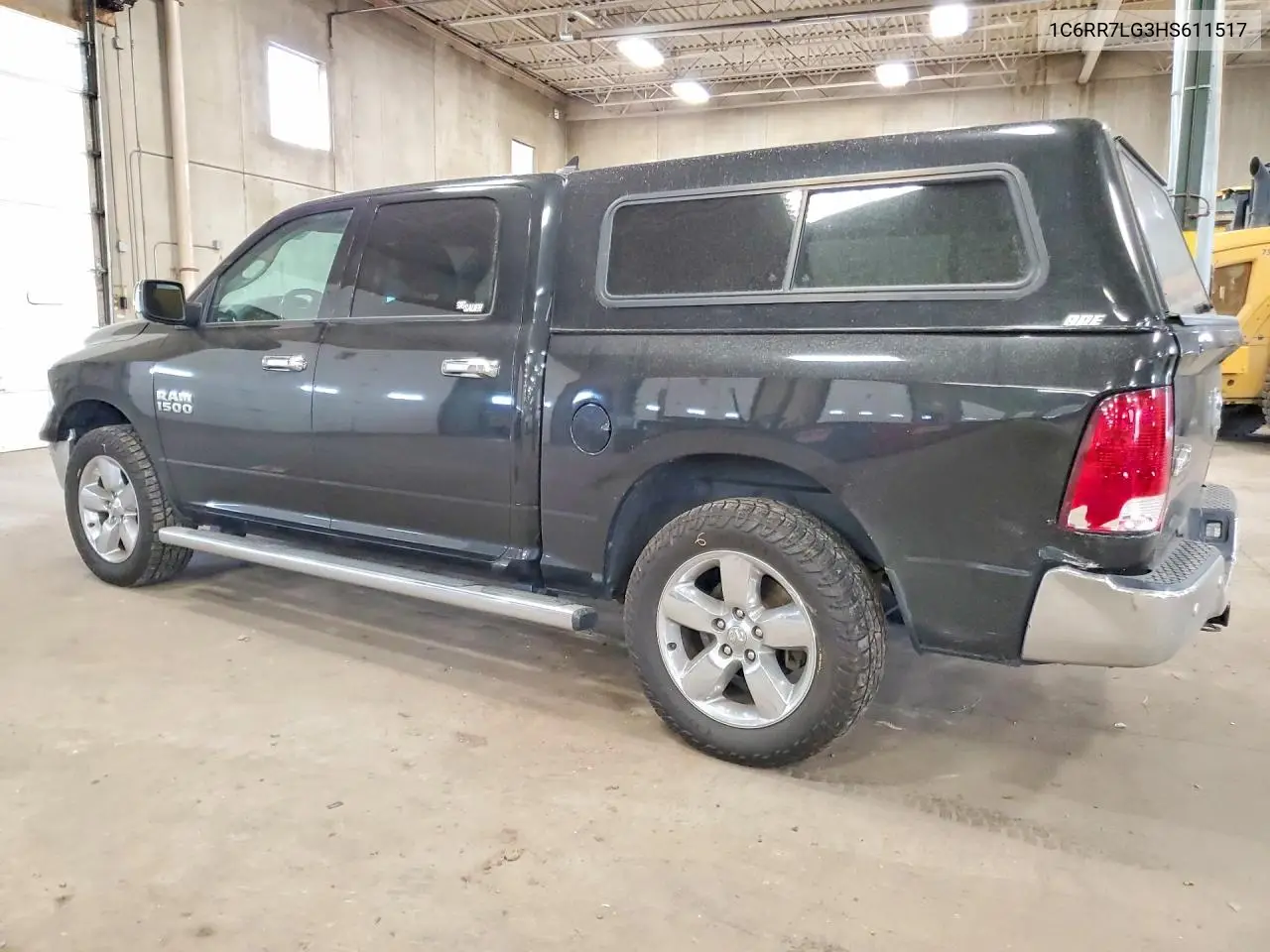 2017 RAM 1500 VIN 1C6RR7LG3HS611517 — фото 2